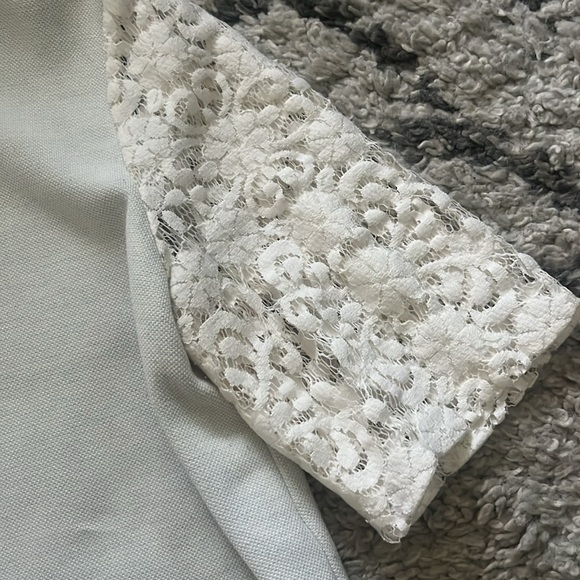 LOFT - ivory lace sleeve crop - Size S - Picture 3 of 7